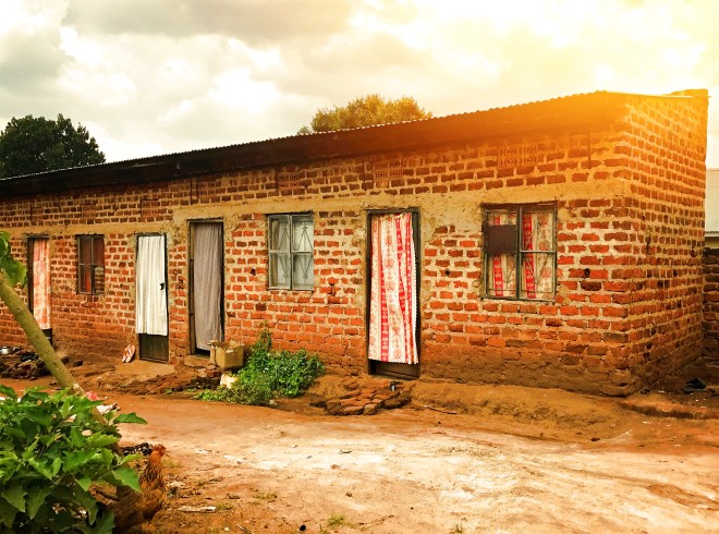 BrickhousenopeopleJinja_Fotor